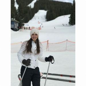 Meet your Posher, Pamela